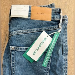 NWT H&M Vintage Slim, High Waist Straight Fit Size 6